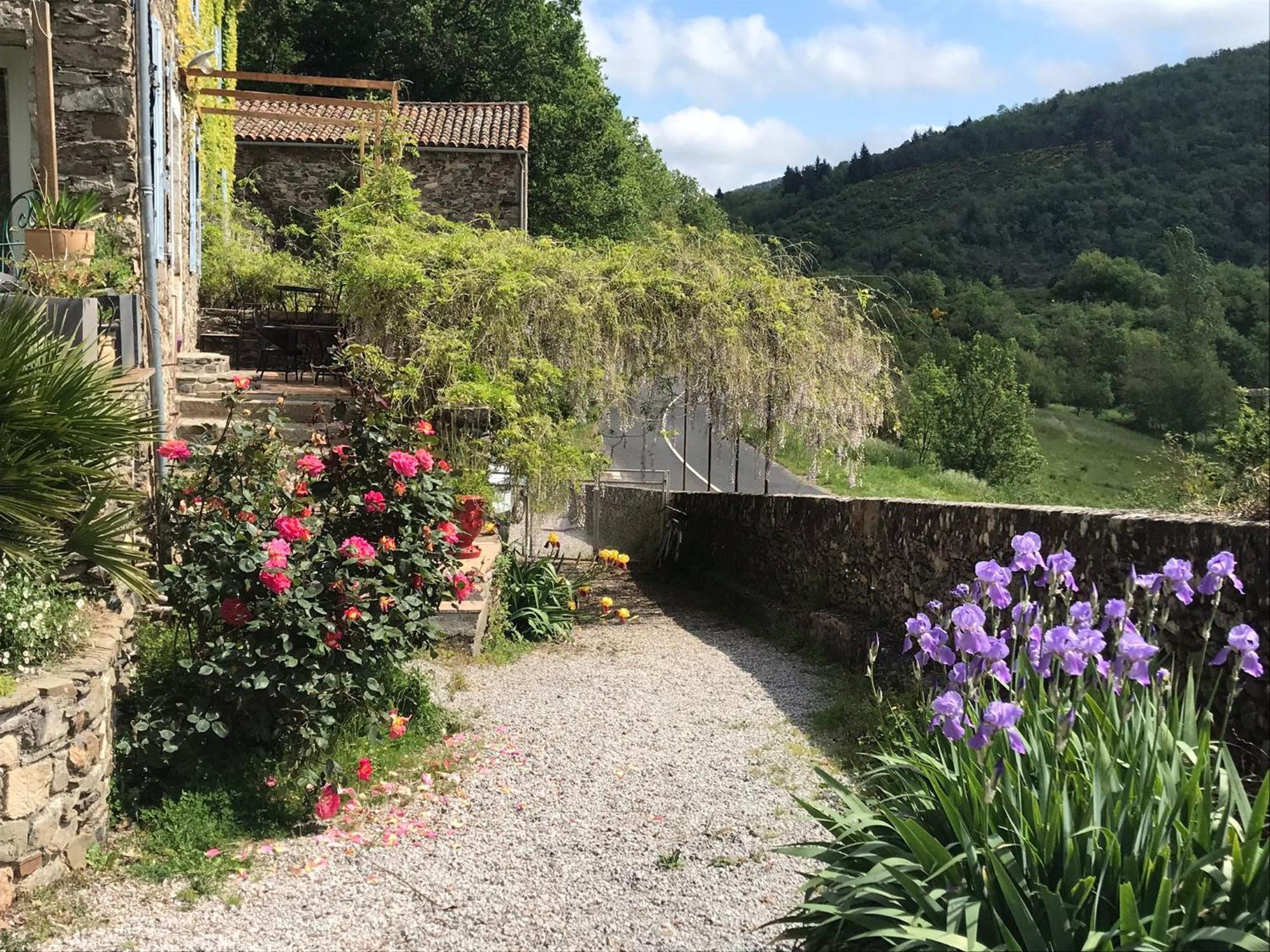 Les Jardins De Lumiere Bed & Breakfast Brusque Exterior photo